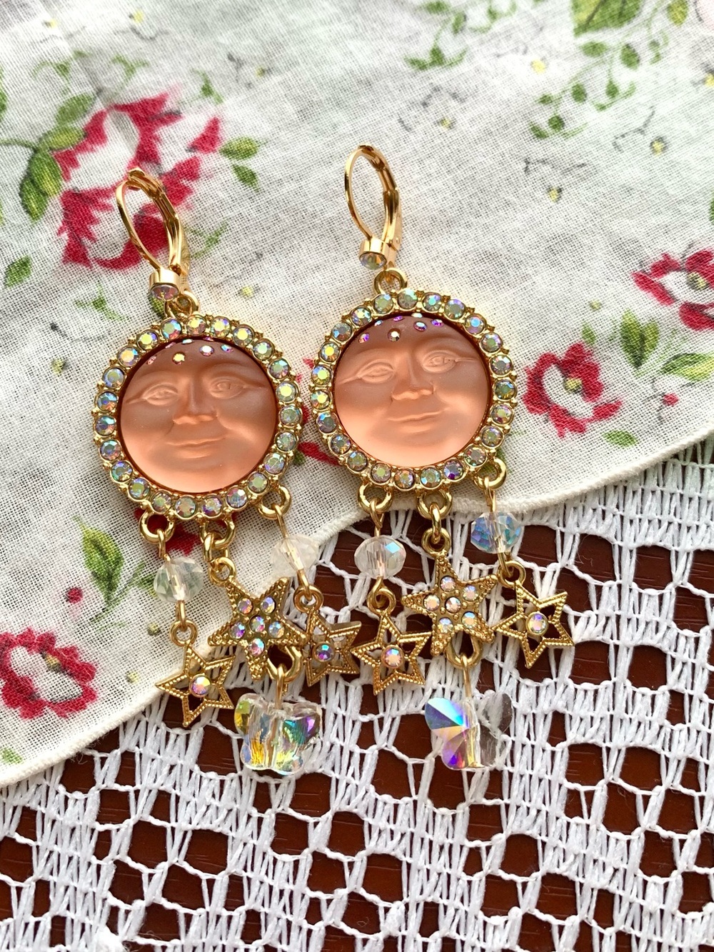 Kirk’s Folly Pink Moon Face Dangling Vintage/Retro Earrings
